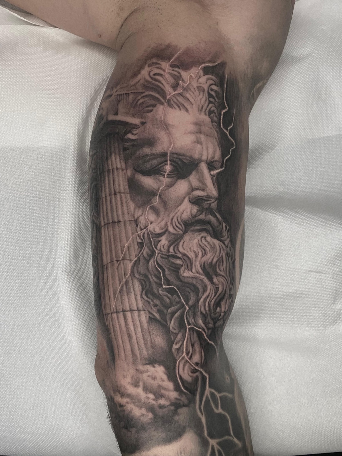 Tatuaggio Pietro Gasperoni Black Swan Tattoo Rimini